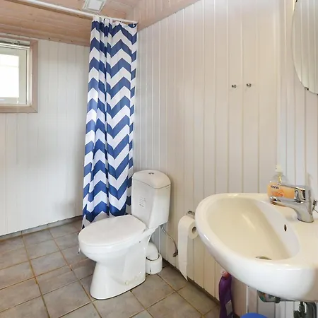 度假居 5 Bedroom Awesome In Sydals Skovby (Syddanmark)