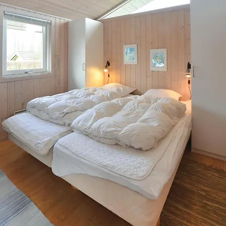 5 Bedroom Awesome In Sydals * Skovby (Syddanmark)
